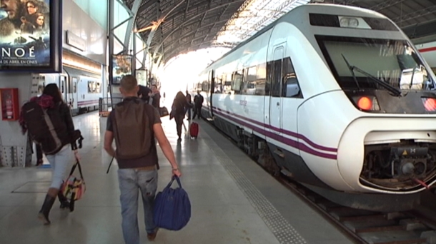 'En España hay menos pasajeros del AVE que en la línea París-Lyon'