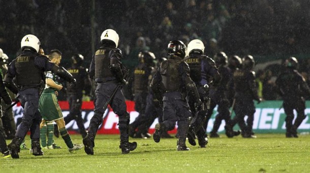 Suspendidos los partidos de fútbol en Grecia. Foto: EFE