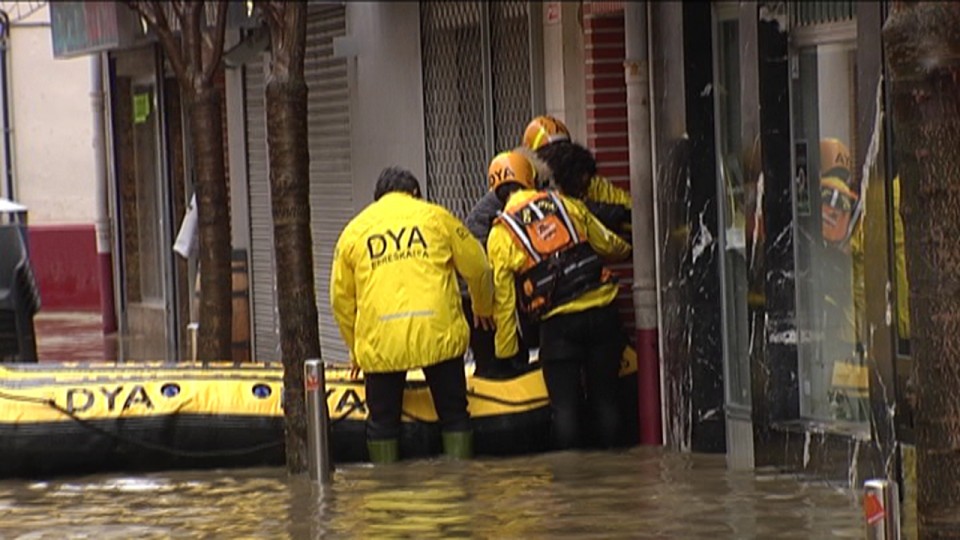 Inundaciones en Martutene (Donostia-San Sebastián). EFE