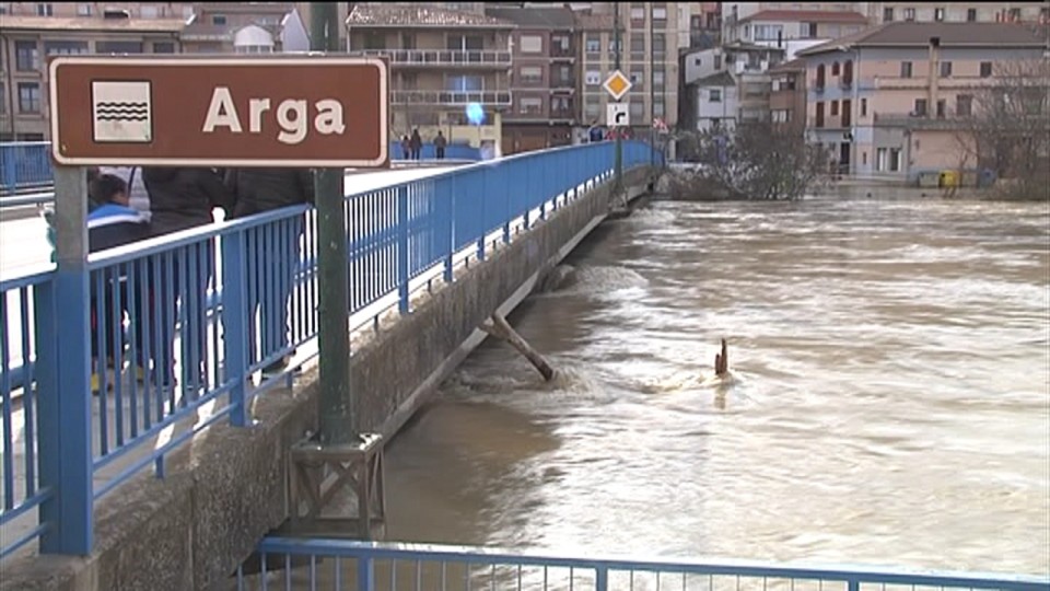 Navarra: El río Arga causa problemas en Funes y el Ebro en Tudela