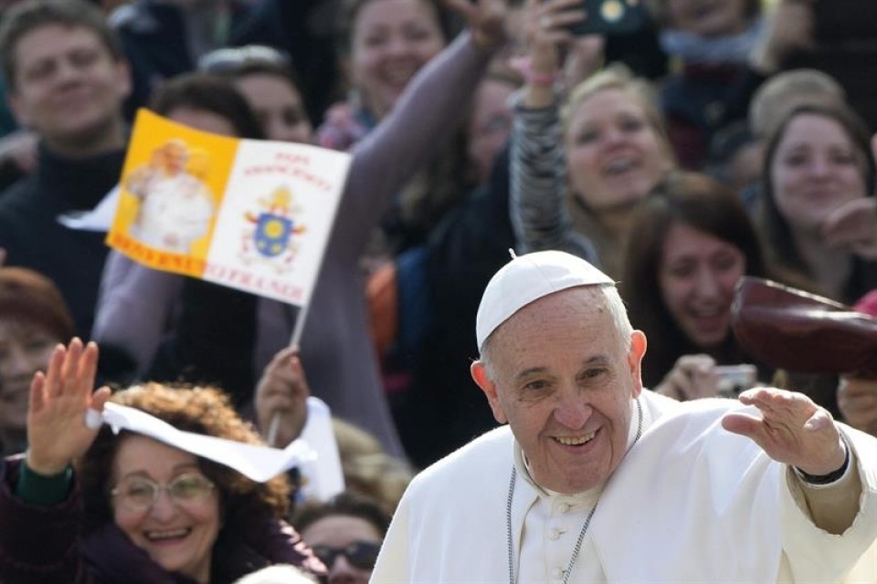 El papa Francisco durante la audiencia general de hoy. Foto: EFE