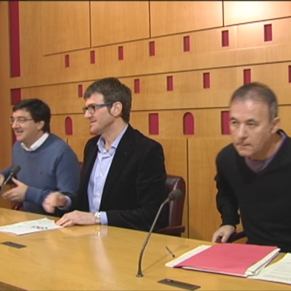Miembros de la oposición del Ayuntamiento de Vitori-Gasteiz.