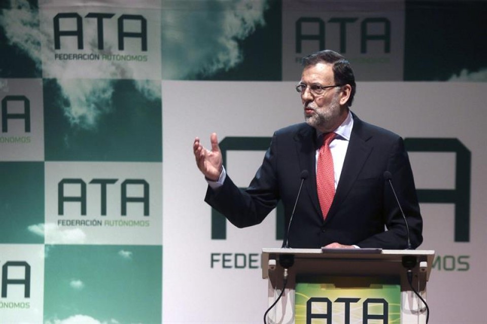 Rajoy elimina el límite de edad para capitalizar el paro