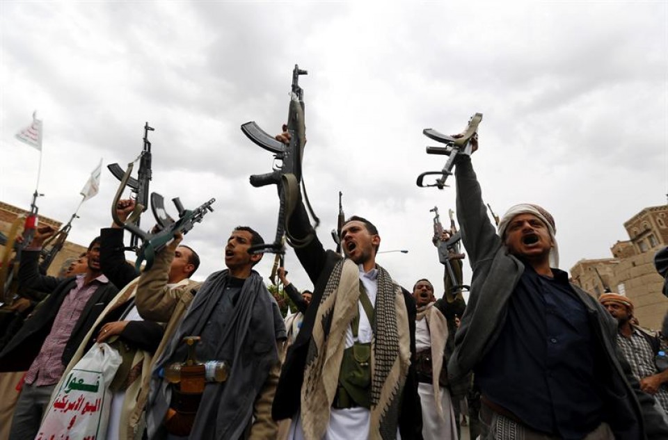 Miembros del movimiento chií de los hutíes en Sana, Yemen. Foto: EFE