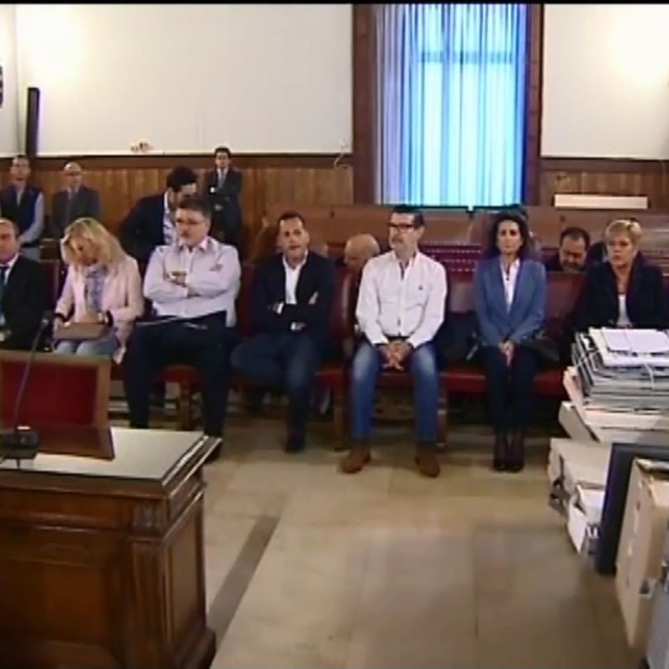 Francisco Correa y Mónica Magariños, exempleada de las empresas de Correa, en el juicio. EFE