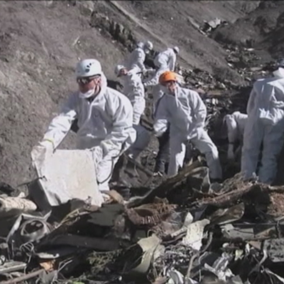Rescatan los cadáveres del accidente de Germanwings. 