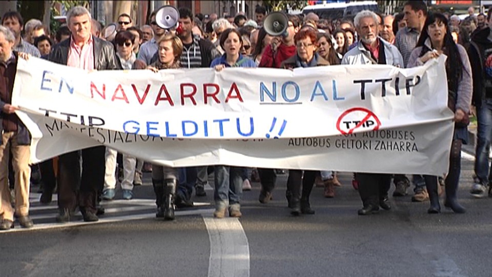 Protesta realizada hoy en Pamplona, una de muchas ciudades europeas que se han manifestado. EiTB