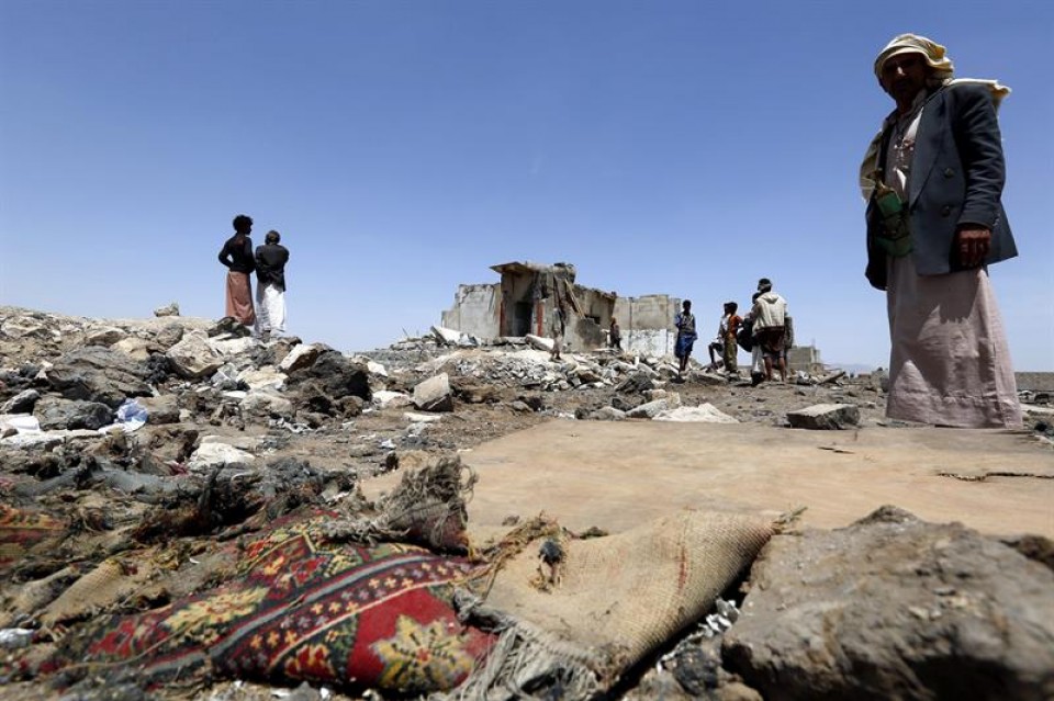 Yemeneko gatazkan aurretik izandako bonbardaketa baten ondorioak. EFE