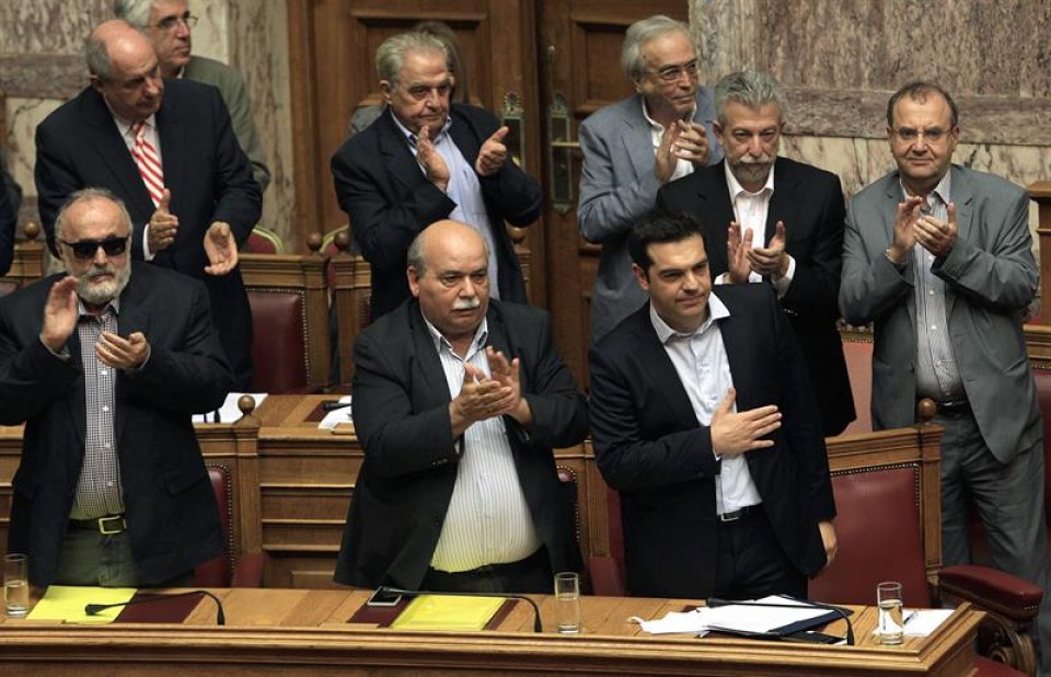 Alexis Tsipras al término de la sesión del parlamento Imagen: EFE