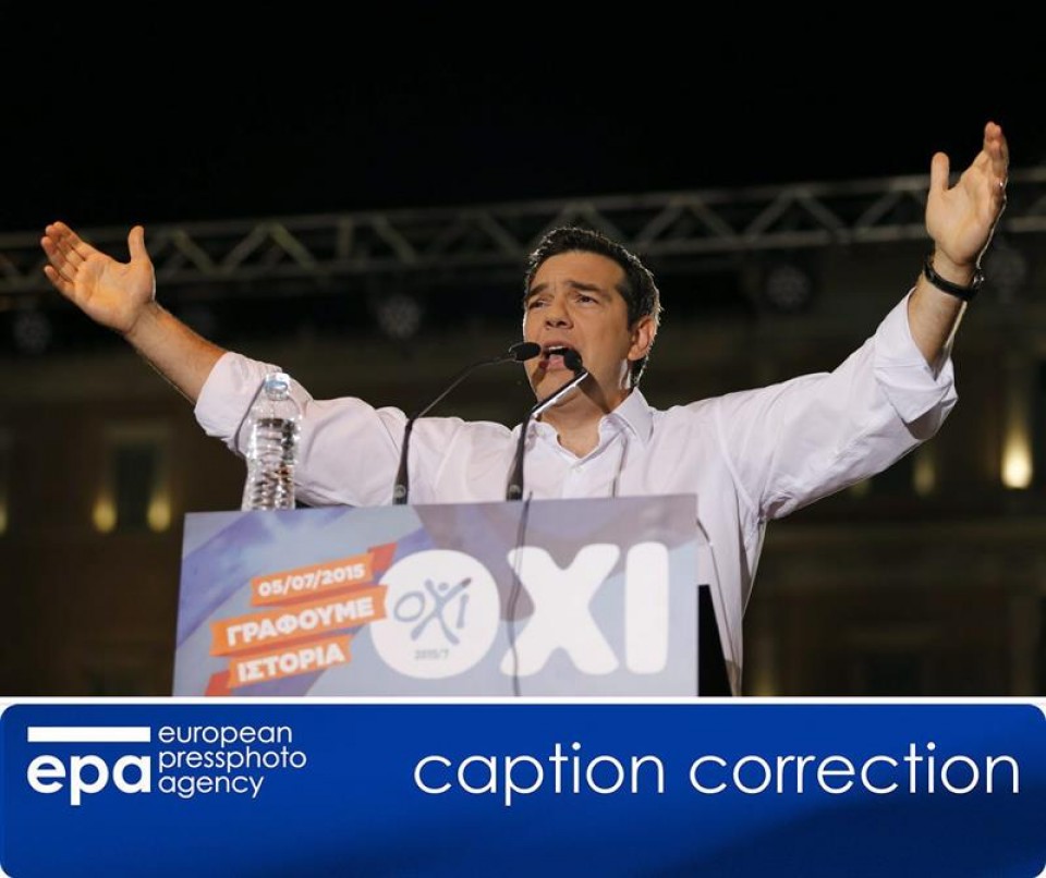 El primer ministro griego, Alexis Tsipras, en la plaza Syntagma de Atenas. Foto: EFE