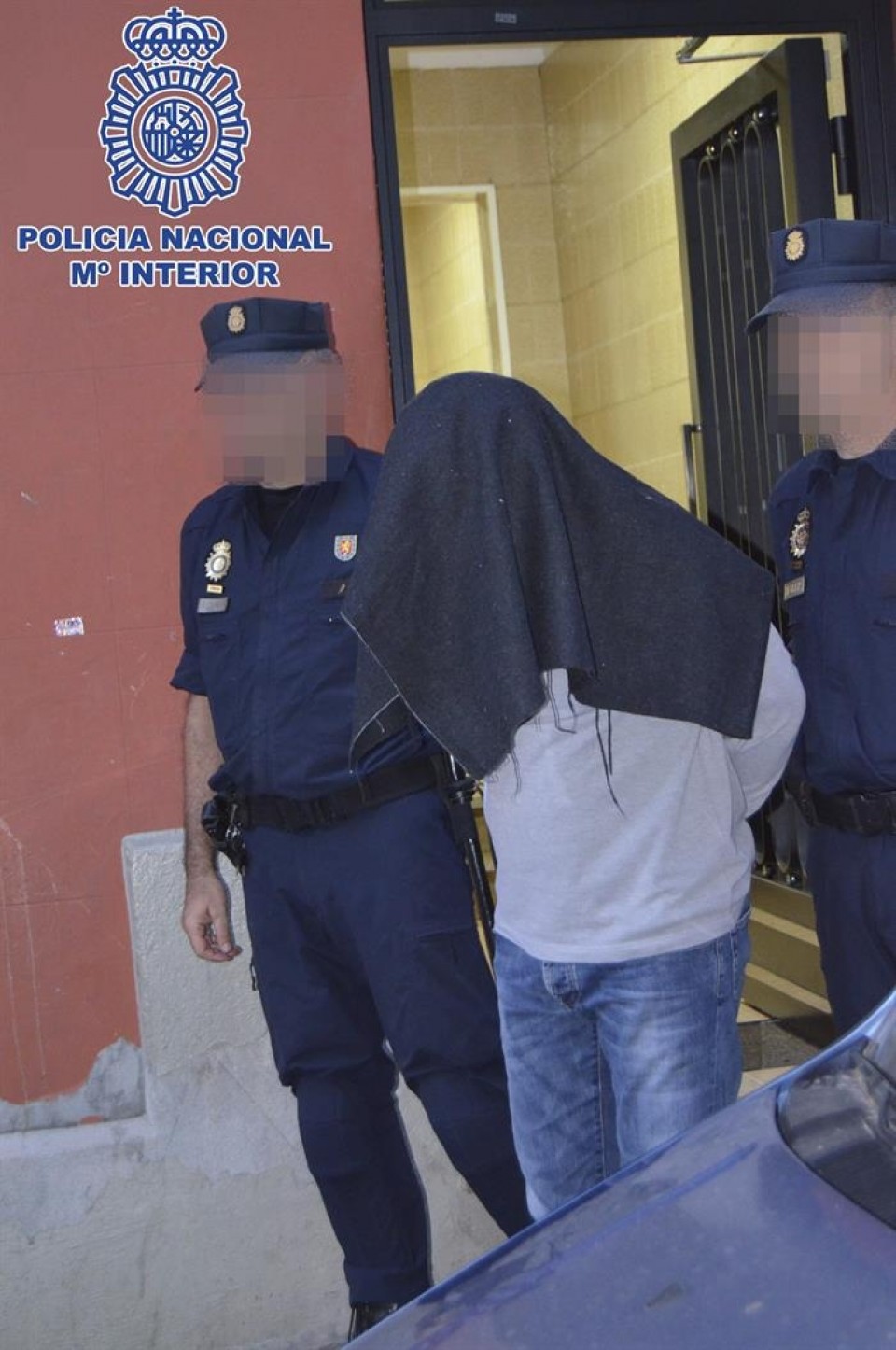 Un hombre ha sido detenido en Badalona acusado de enaltecimiento y propaganda yihadista. Foto: EFE