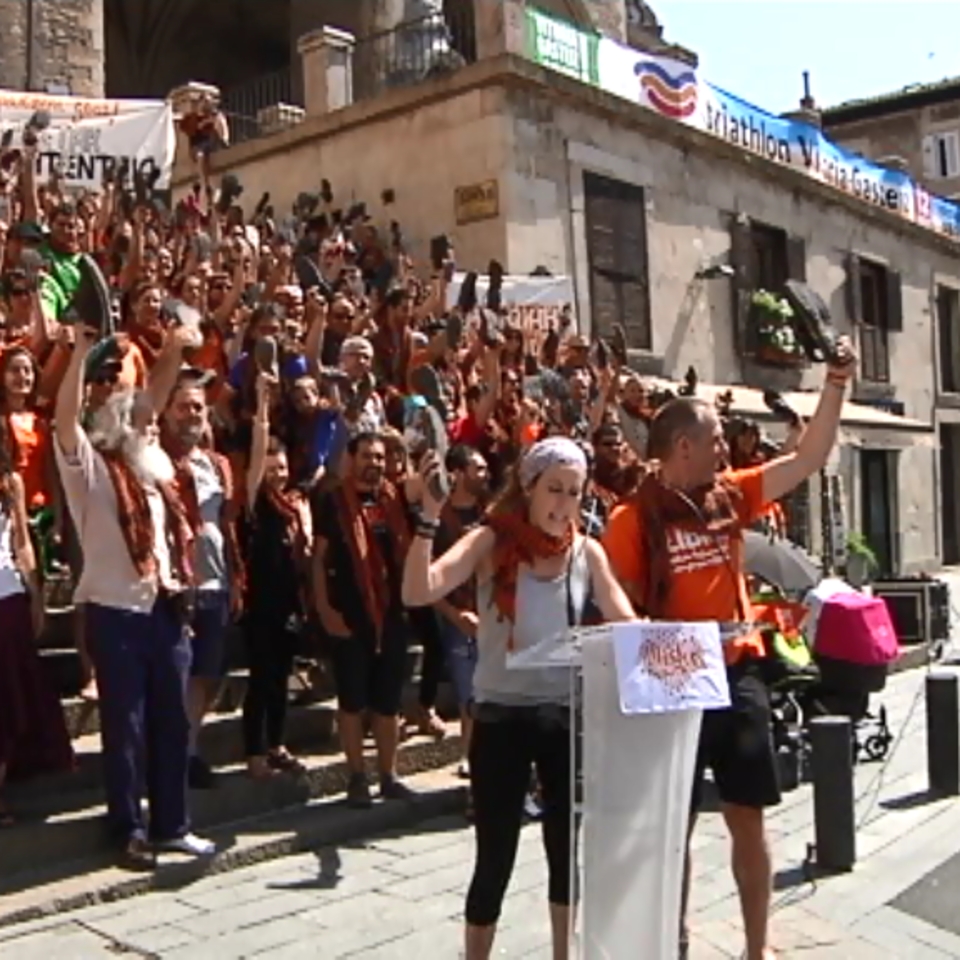 Acto celebrado en Vitoria-Gasteiz para denunciar el juicio contra Askapena. Foto: EiTB