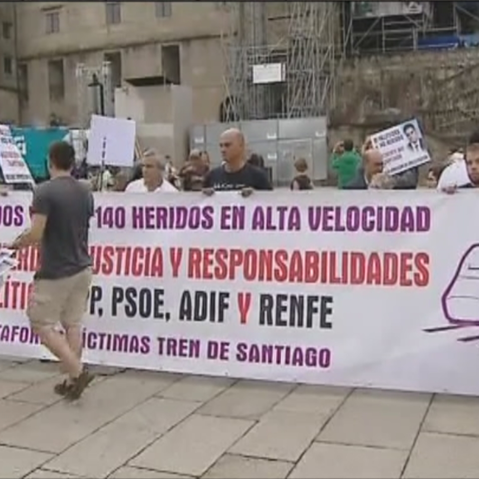 Las víctimas del Alvia vuelven a exigir una comisión de investigación