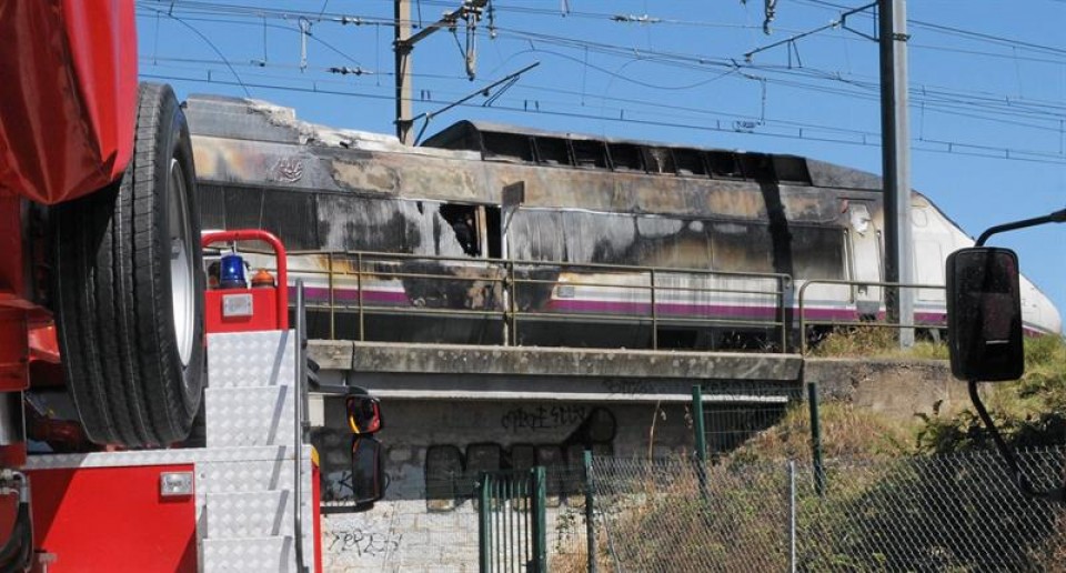 Evacúan por un incendio un AVE que cubría el trayecto Madrid-Marsella EFE