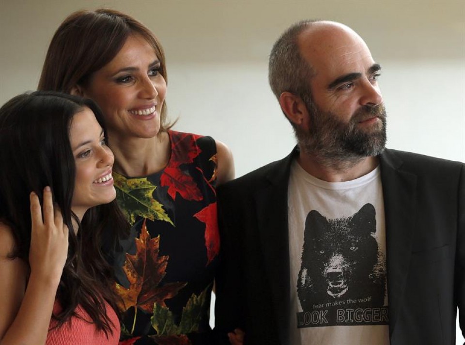 Paula del Río,Goya Toledo y Luis Tosar en la presentación de 'El desconocido', en el Zinemaldia. EFE