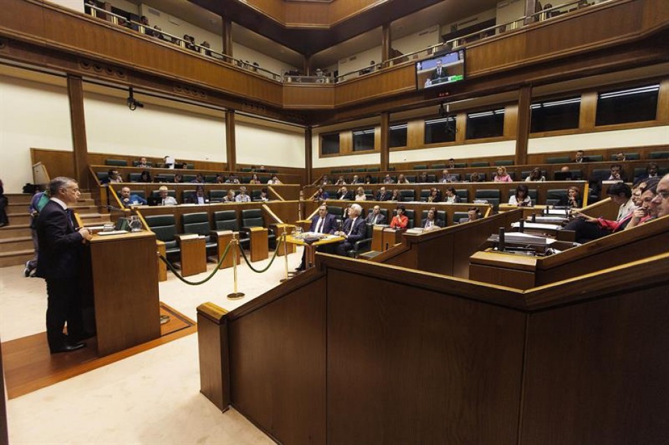 La Cámara vasca denuncia el 'incumplimiento' del Estatuto de Gernika