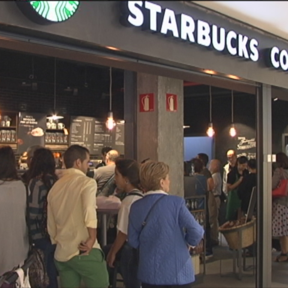 Starbucks abre las puertas del local de Bilbao
