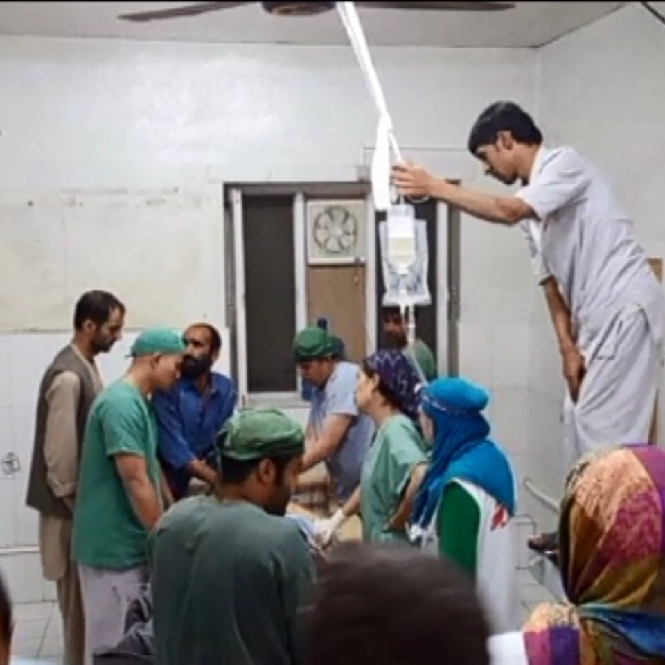 AEBk Mugarik Gabeko Medikuen ospitale bat bonbardatu dute Afganistanen. Argazkia: EiTB