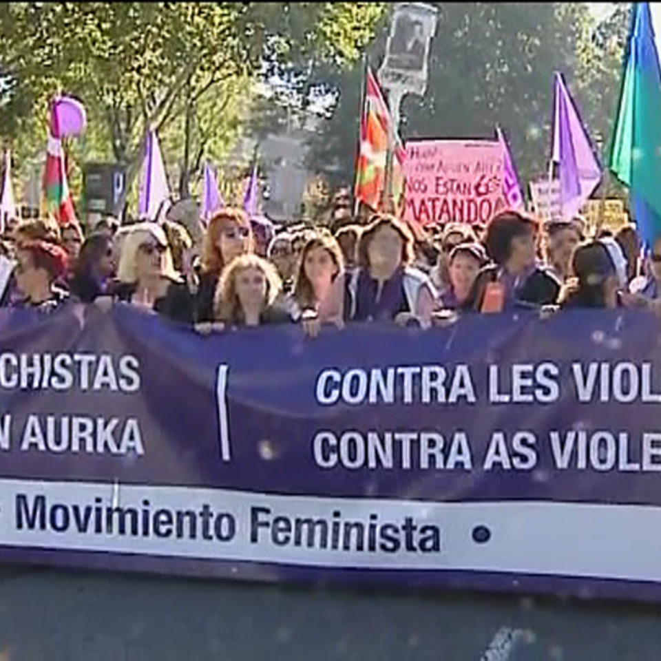 La pancarta que ha abierto la marcha contra la violencia machista en Madrid. Foto: EFE