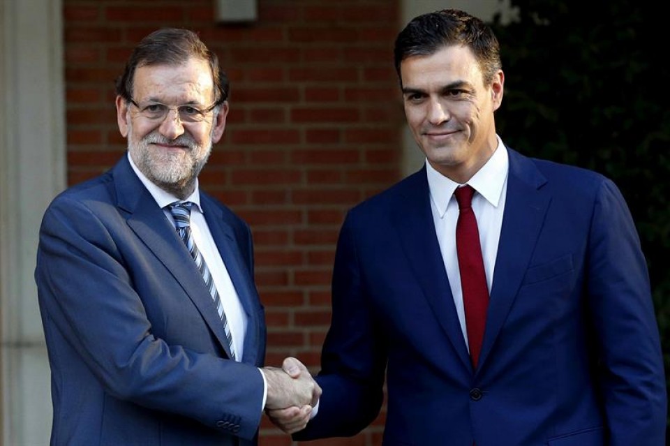 Mariano Rajoy eta Pedro Sanchez Moncloa Jauregian bildu dira. Argazkia: EFE