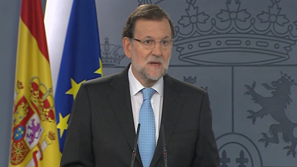 Rajoy: 'Pretenden acabar con la democracia y no lo permitiré'