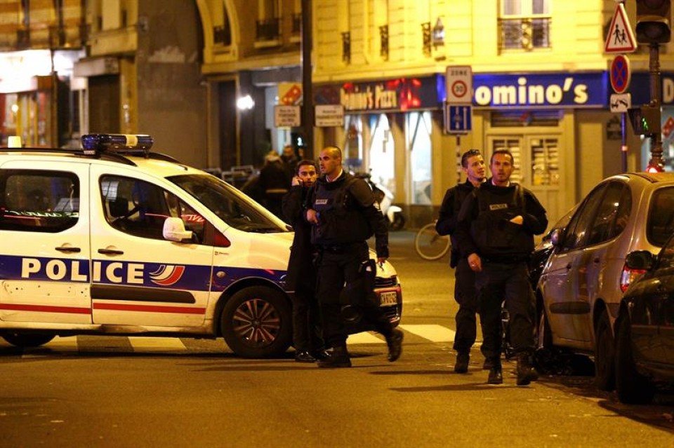 La Policía en el centro de París. Foto: EFE