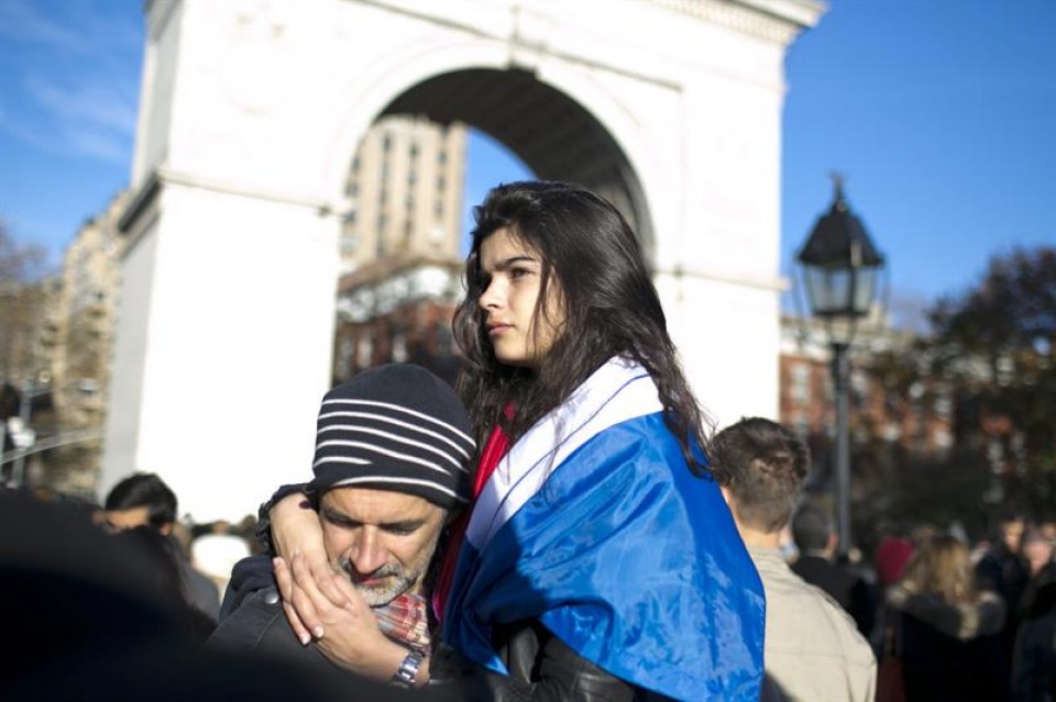 New Yorken ere Parisko atentatuak gogoan argazkia: Efe