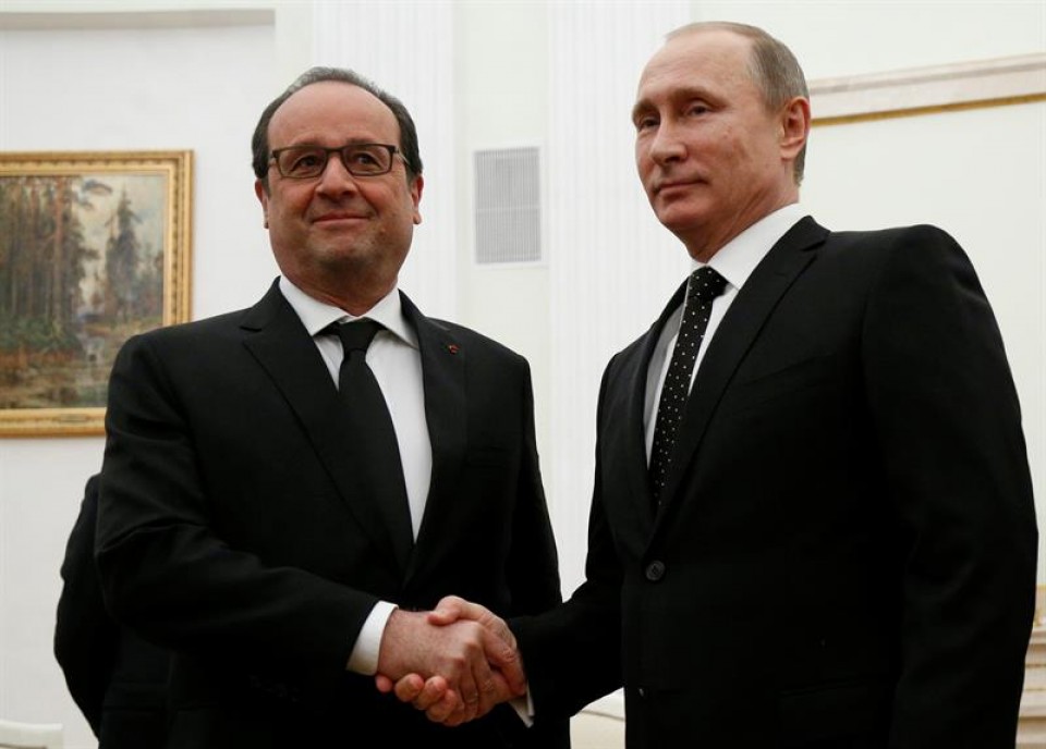 François Hollande eta Vladimir Putin. Argazkia: EFE