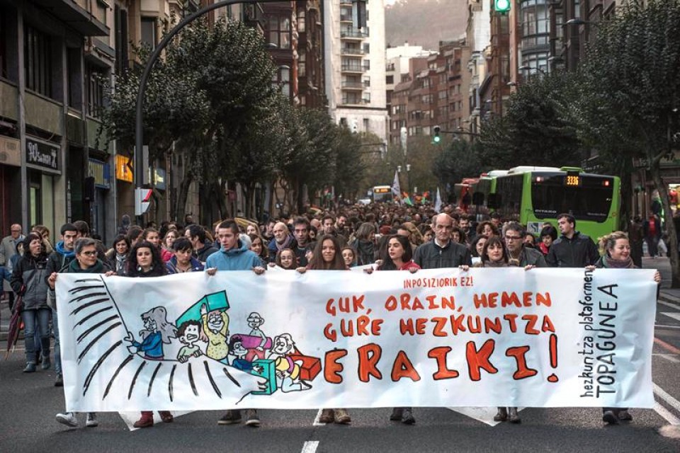 Una manifestación contra la LOMCE en Bilbao. EFE