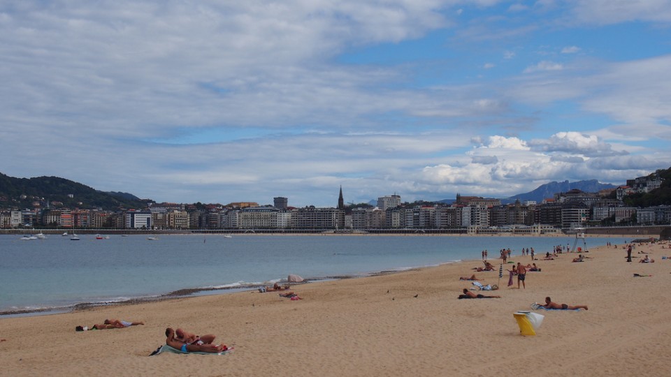 Playa de Ondarreta, San Sebastián. Foto: Txomin Rezola.