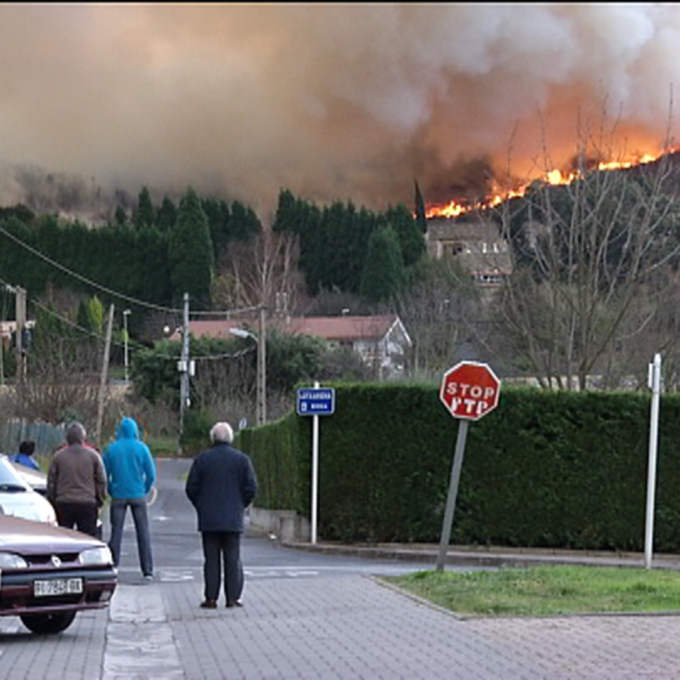 Incendio en Berango. Foto: EFE