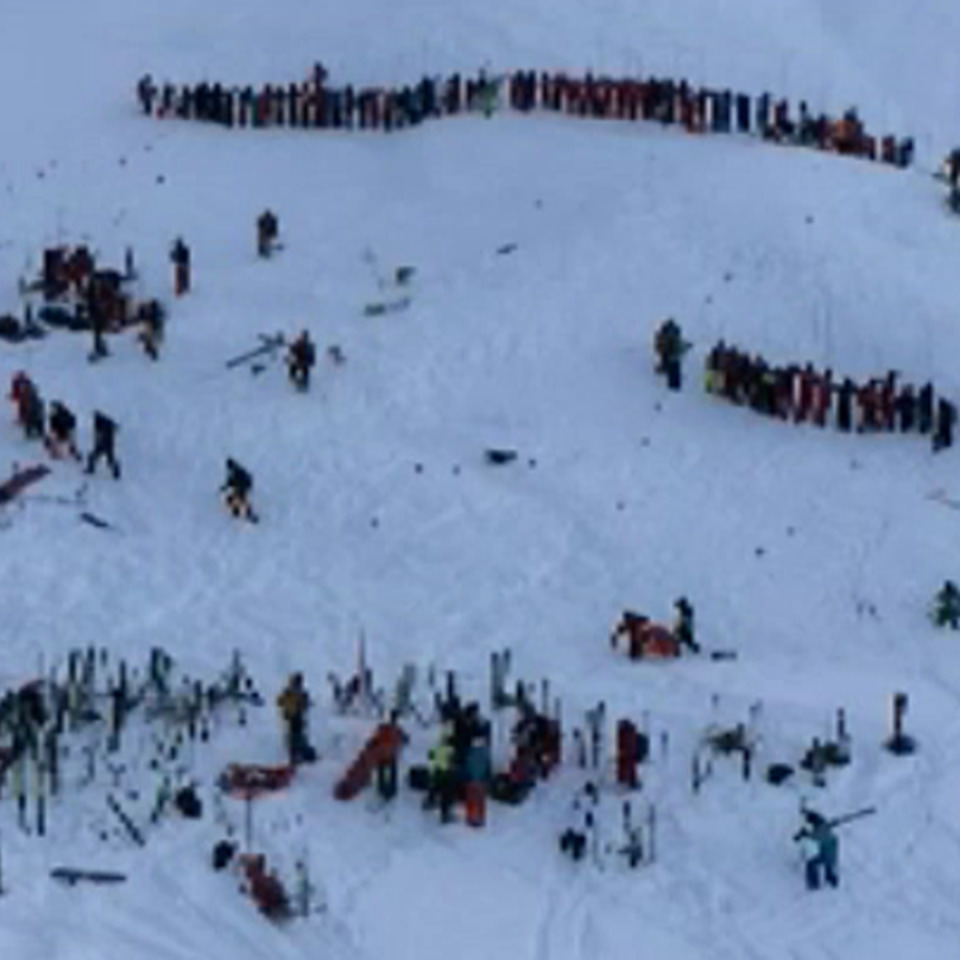 Al menos tres muertos por una avalancha en los Alpes