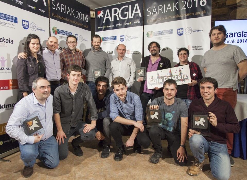 Vencedores y vencedoras de los Argia Sariak. Foto: Dani Blanco/Argia