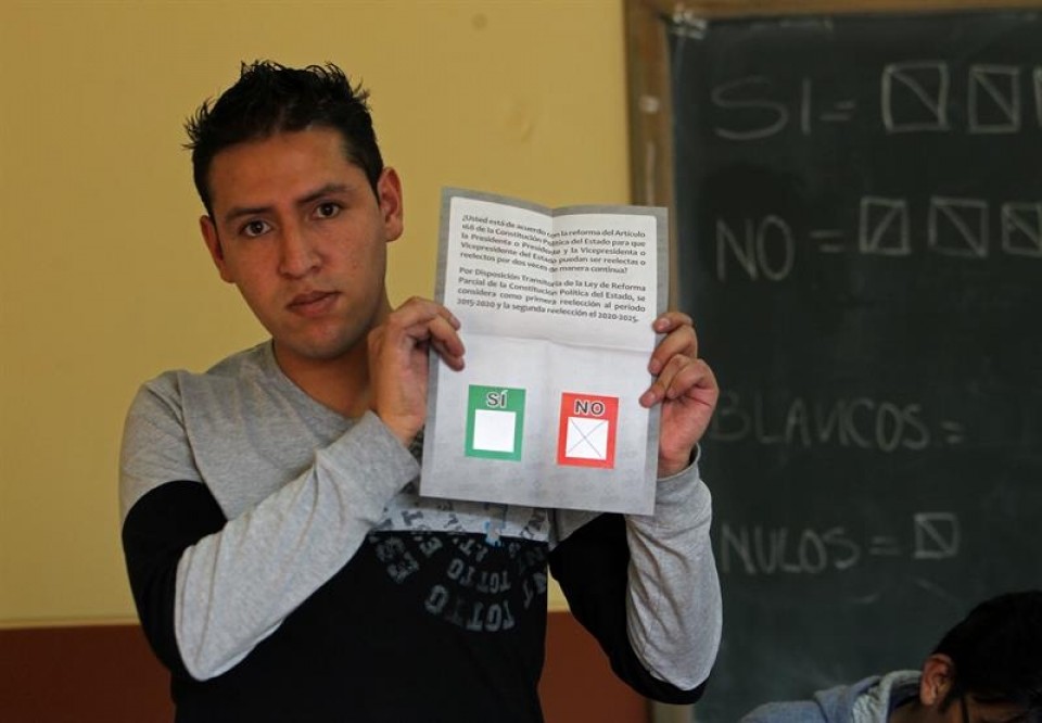 El 'no' se ha impuesto en el referéndum de Bolivia, según los primeros datos. Foto: EFE