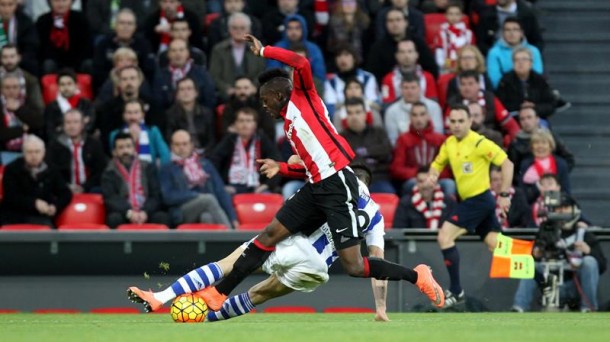 Iñaki Williams, lesioa jasan zuen jokaldian. Argazkia: EFE.