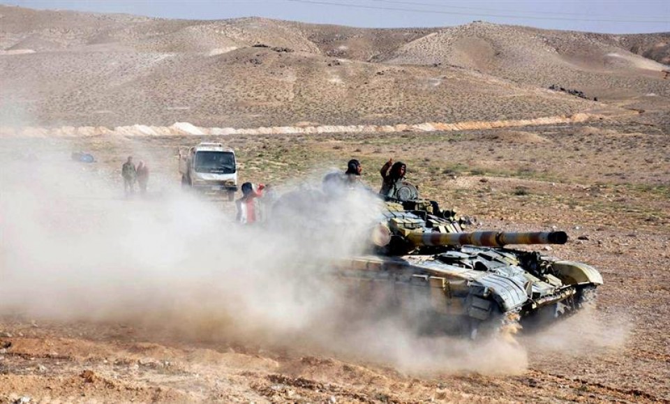 Fuerzas sirias avanzan hacia Palmira. Foto: EFE.