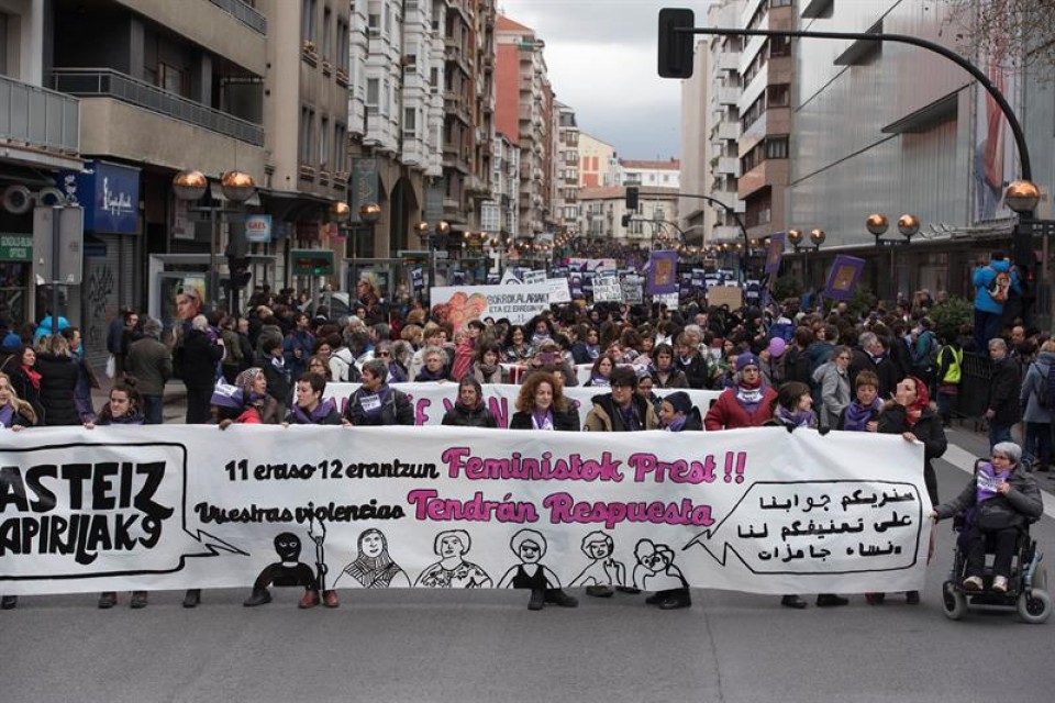 Una manifestación en Vitoria-Gasteiz contra las agresiones machistas. EFE
