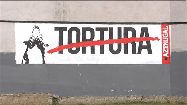 Nafarroako Parlamentuan emakumeen torturak hizpide hartu dituzte