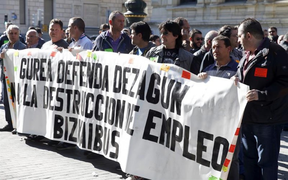 Protestak gogor ditzaketela adierazi dute Bizkaibuseko langileek