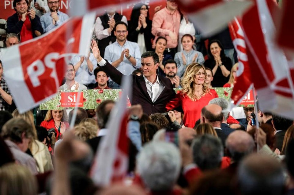 Pedro Sánchez, tras su primera intervención como candidato. Foto: EFE.