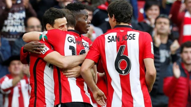 Jugadores del Athletic celebran un gol. Foto: Efe.