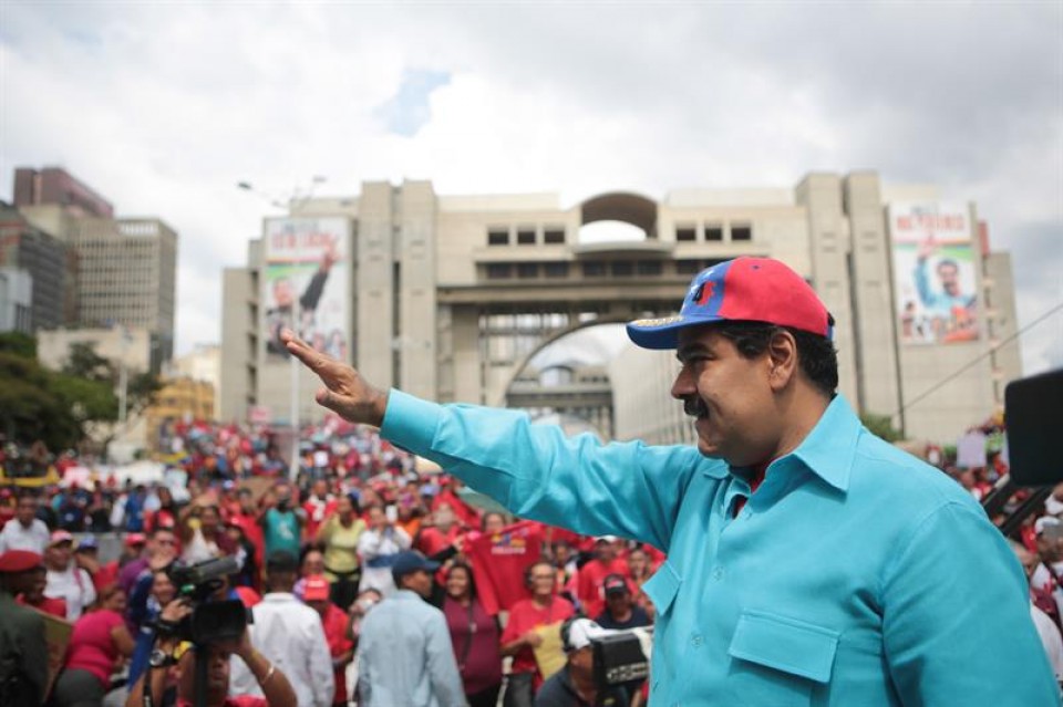 Salbuespen eta larrialdi ekonomiko egoera deitu du Venezuelak