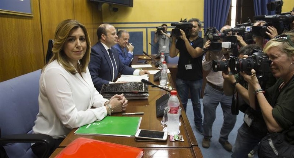 La presidenta de Andalucía, Susana Díaz, en la comisión de investigación. EFE