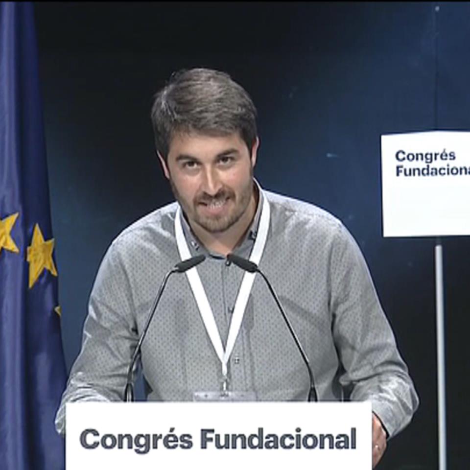 Puigdemont eta Mas, Parti Democrata Catala alderdiaren eratze kongresuan. Argazkia: EFE
