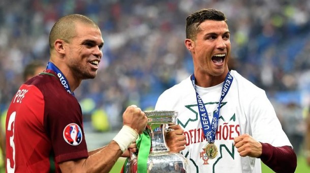 Pepe y Cristiano Ronaldo. Foto: EFE