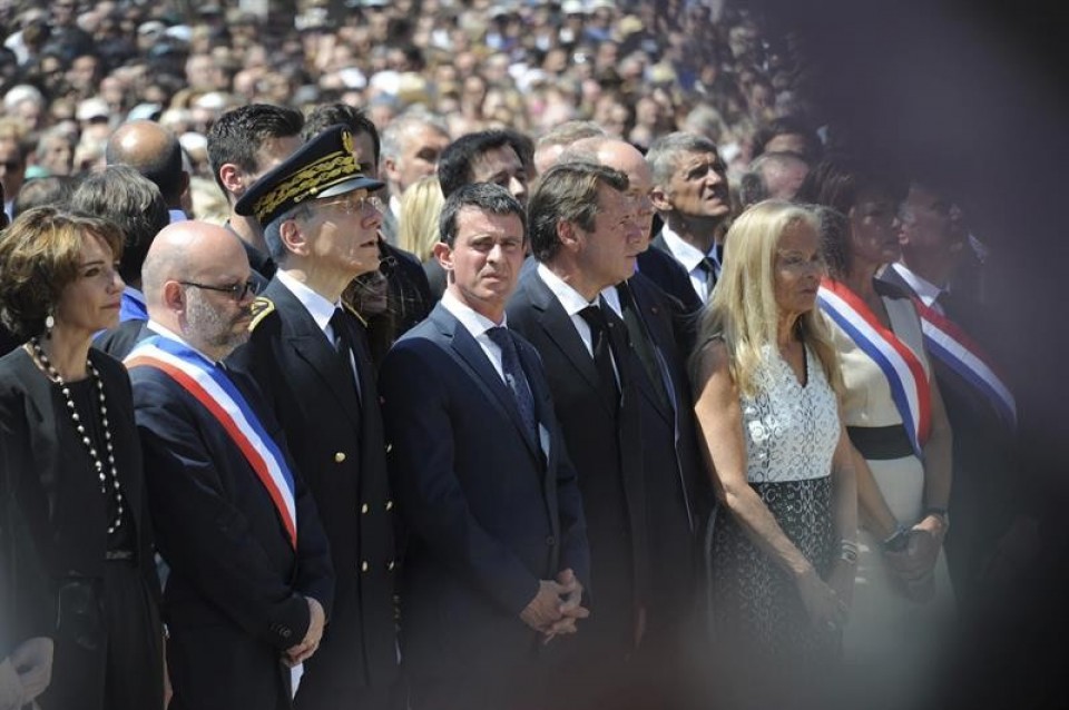 Manuel Valls Frantziako lehen ministroa, Nizako omenaldian. Argazkia: EFE
