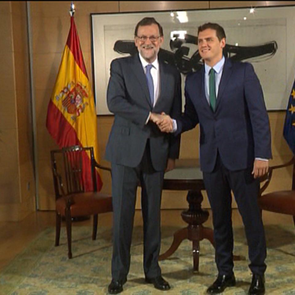 El presidente del PP, Mariano Rajoy, y el líder de C's, Albert Rivera. Imagen de archivo: EFE
