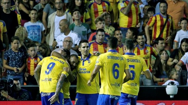 Las Palmas se impuso 2-4 al Valencia. EFE