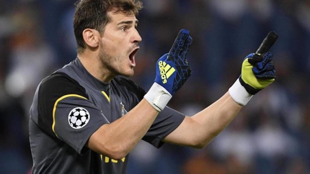 Iker Casillas jugará la Champions. EFE