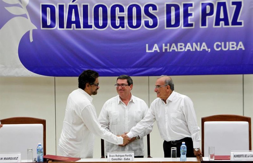 Ivan Marquez eta Humberto de la Calle, FARCko eta Gobernuko ordezkariak, gaur Habanan. EFE